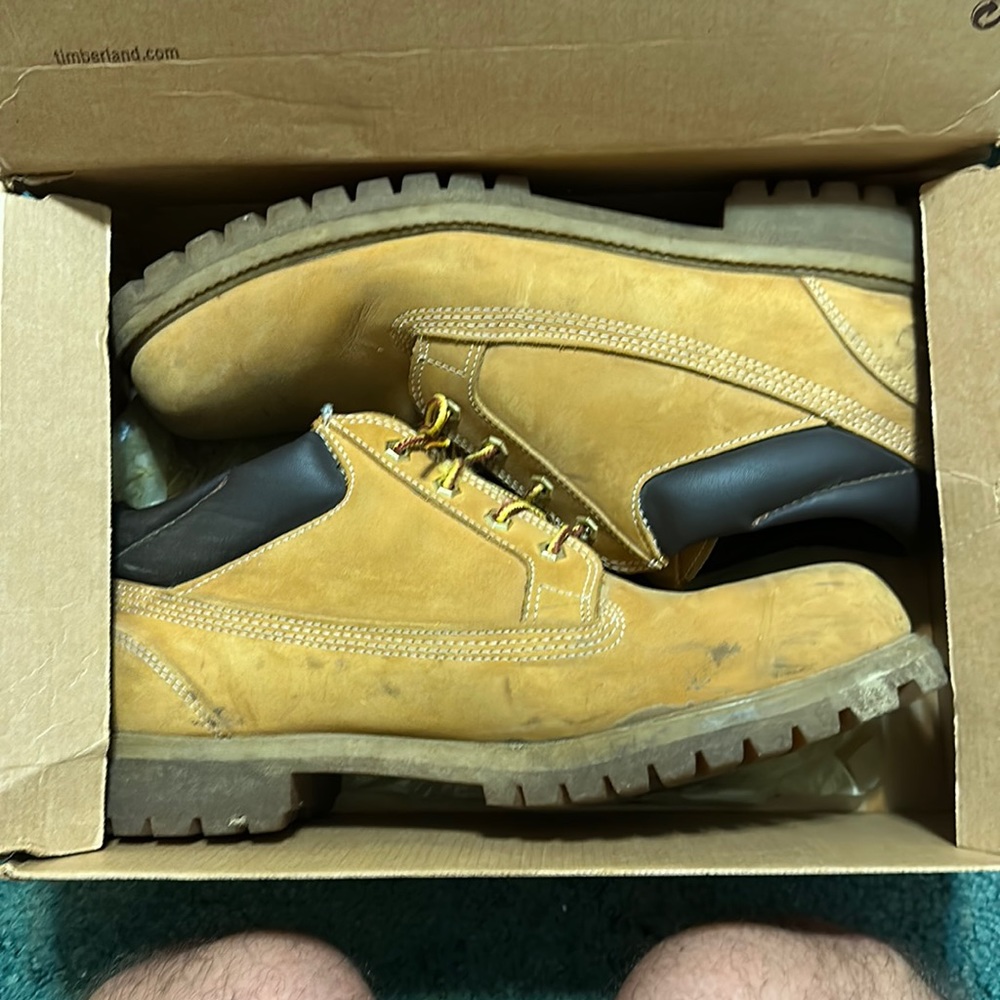 Mens low top Timberland boots size 12